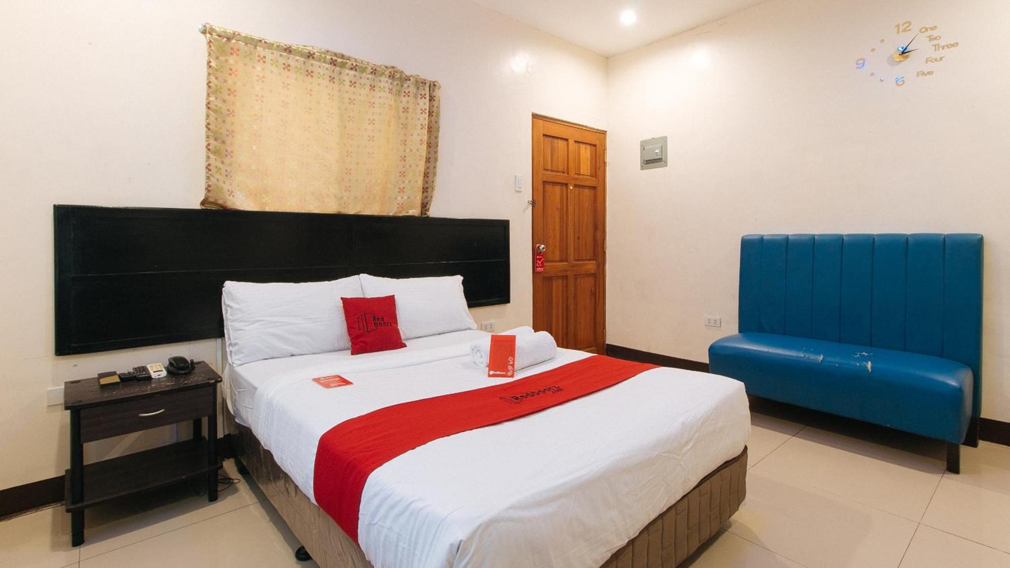 Reddoorz At V-Cat Apartelle Sampaloc Manila Dış mekan fotoğraf