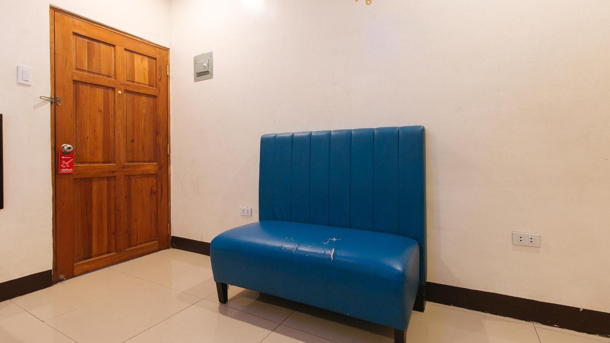 Reddoorz At V-Cat Apartelle Sampaloc Manila Dış mekan fotoğraf