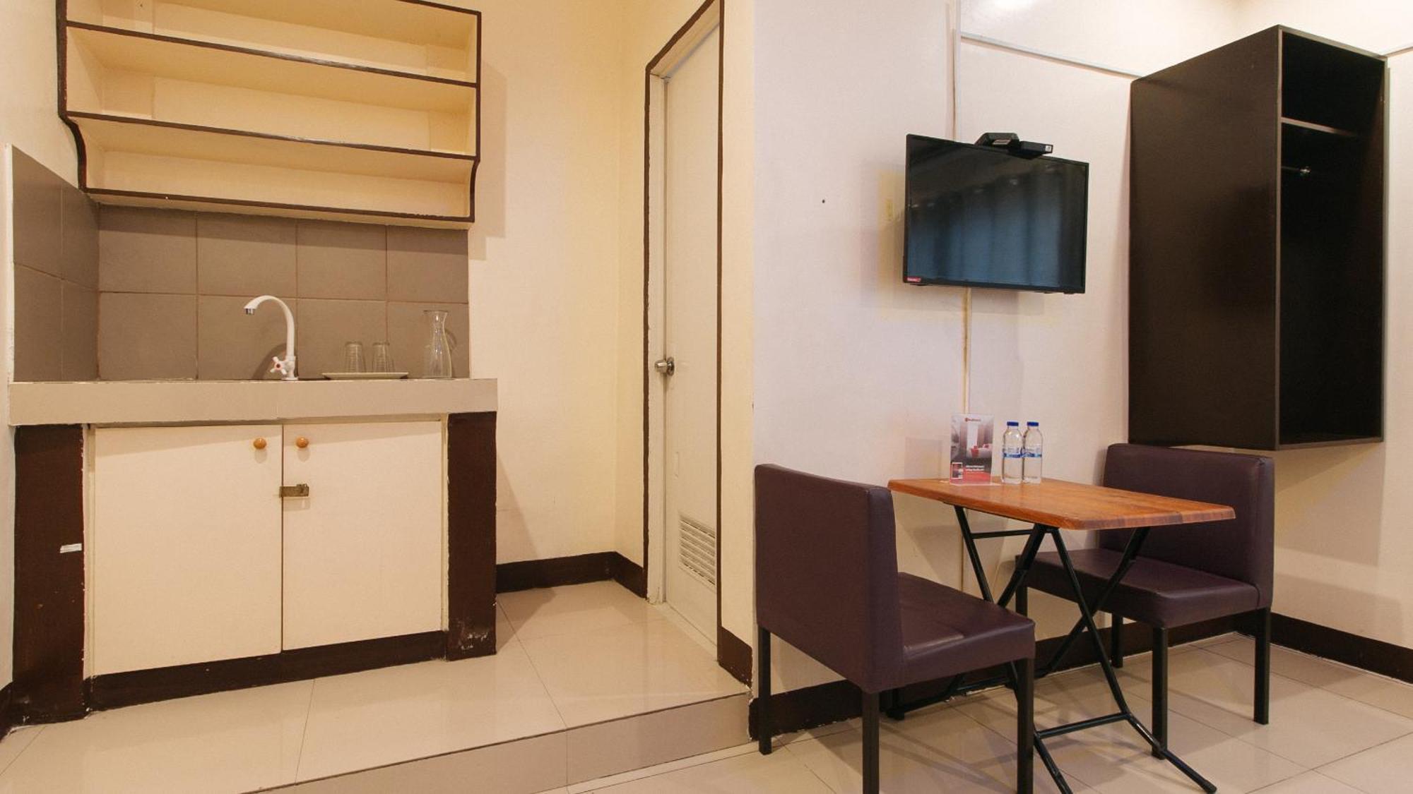 Reddoorz At V-Cat Apartelle Sampaloc Manila Dış mekan fotoğraf