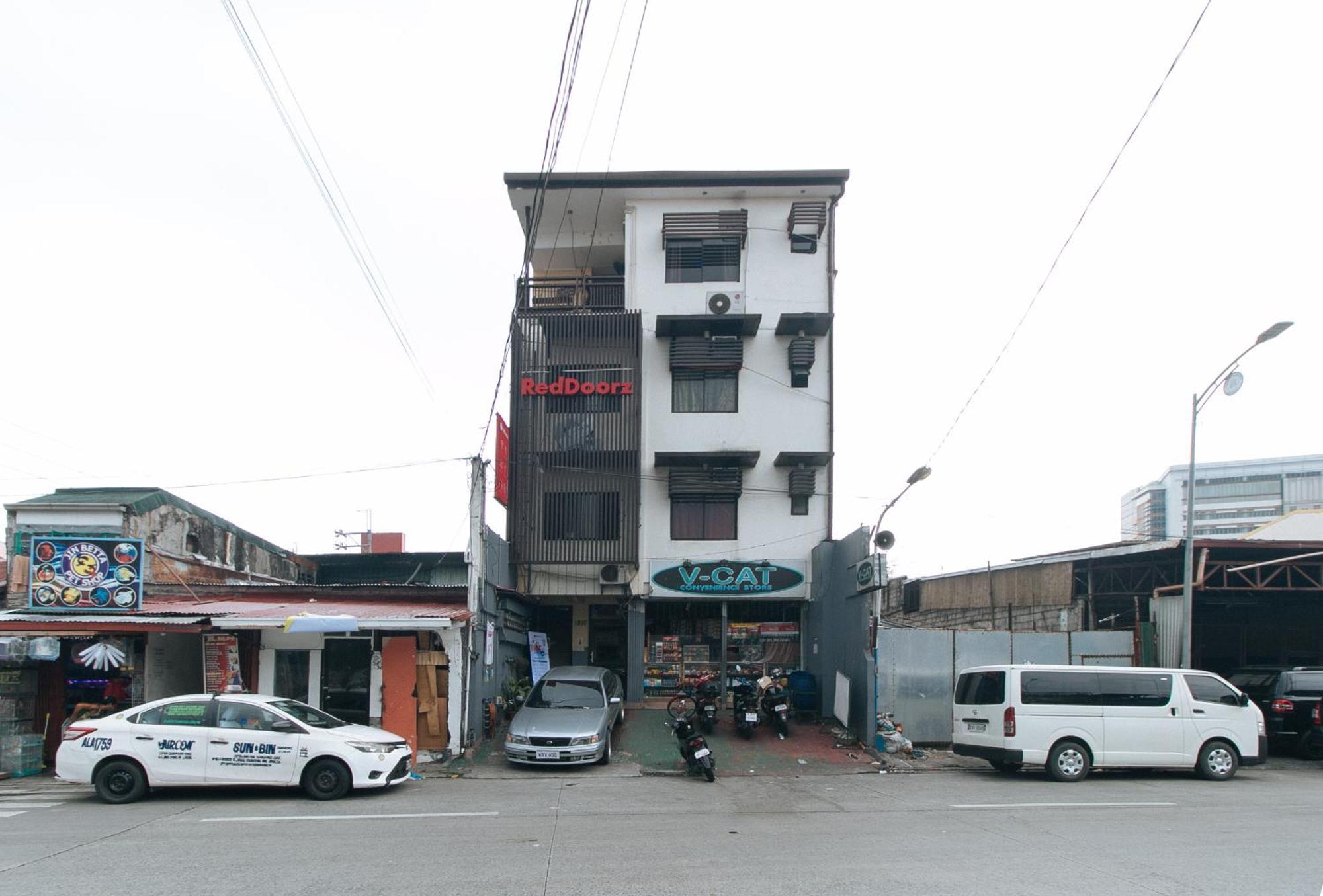 Reddoorz At V-Cat Apartelle Sampaloc Manila Dış mekan fotoğraf