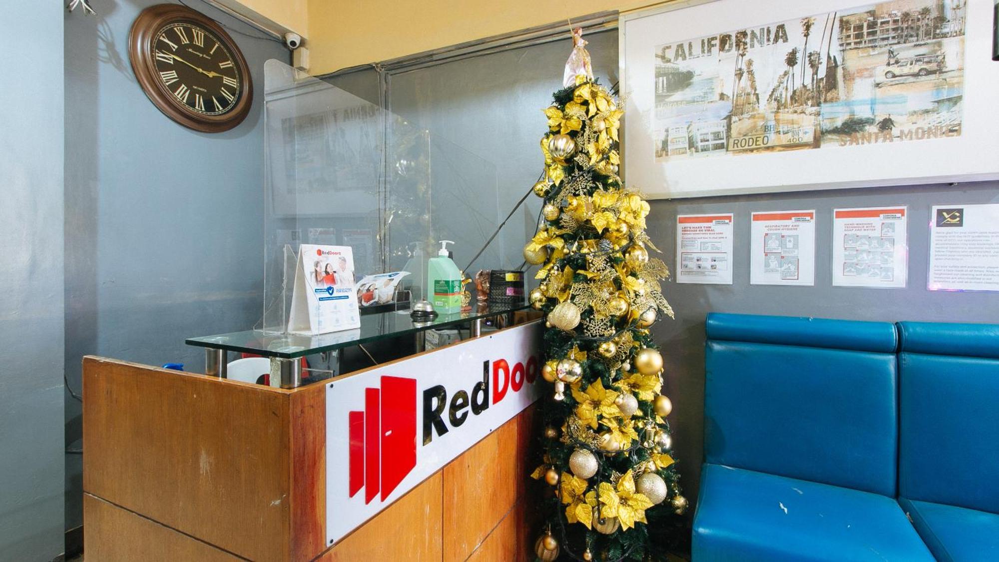 Reddoorz At V-Cat Apartelle Sampaloc Manila Dış mekan fotoğraf