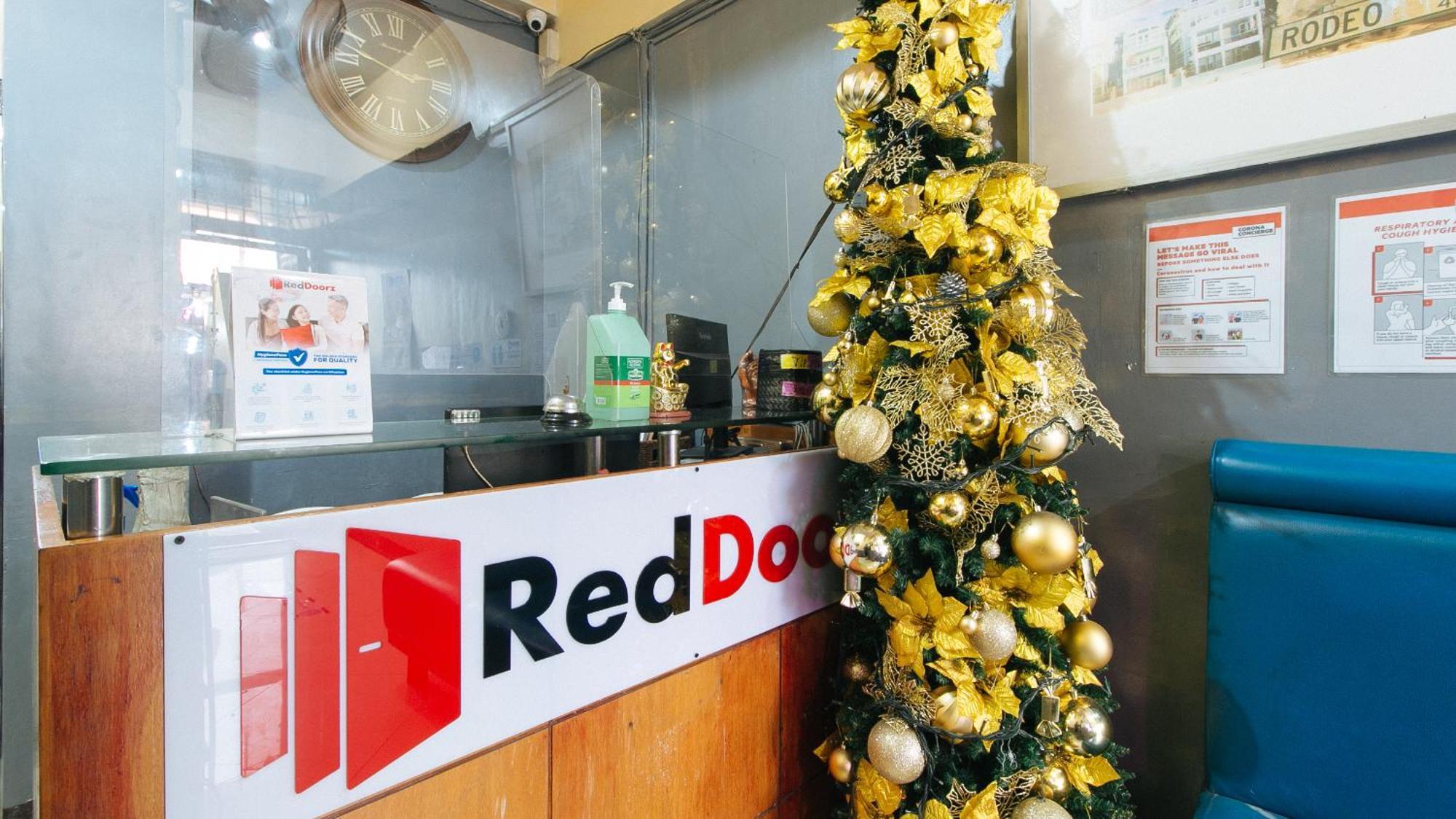 Reddoorz At V-Cat Apartelle Sampaloc Manila Dış mekan fotoğraf