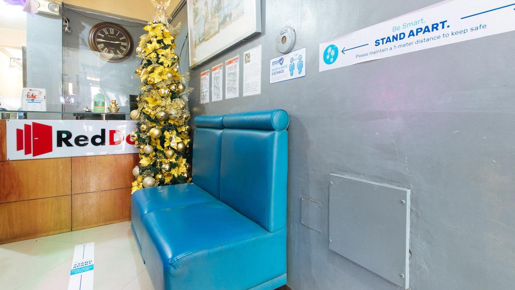 Reddoorz At V-Cat Apartelle Sampaloc Manila Dış mekan fotoğraf