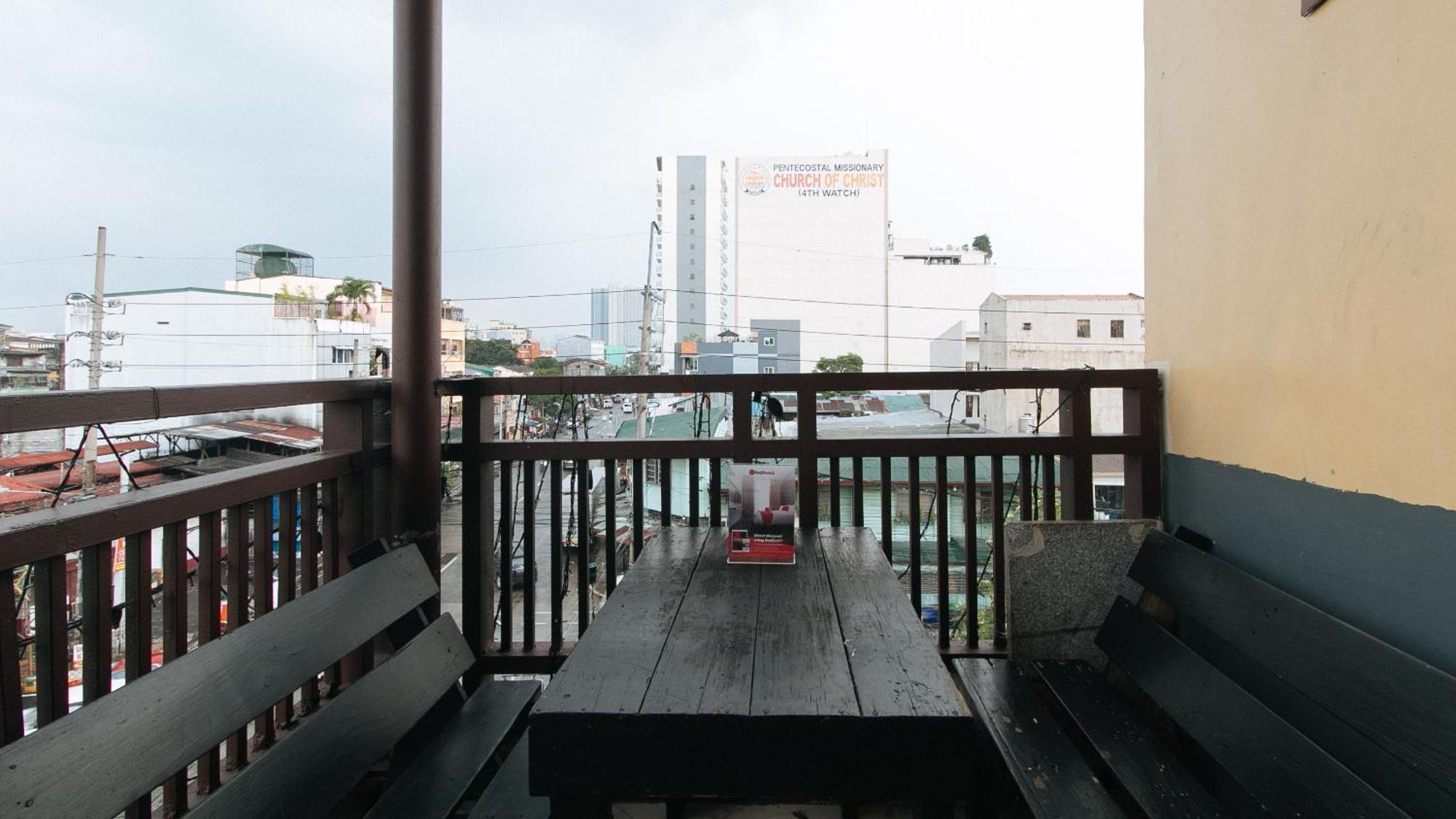 Reddoorz At V-Cat Apartelle Sampaloc Manila Dış mekan fotoğraf