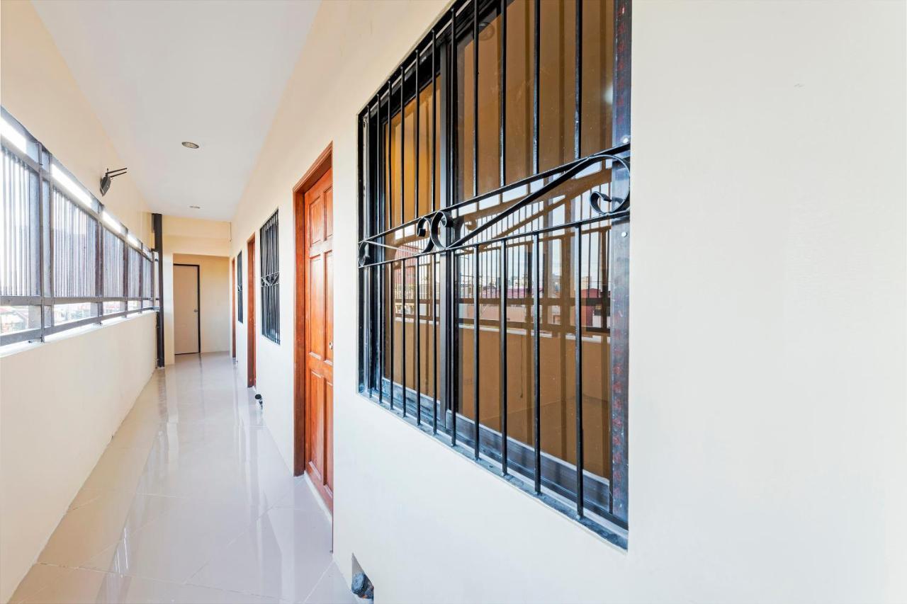 Reddoorz At V-Cat Apartelle Sampaloc Manila Dış mekan fotoğraf
